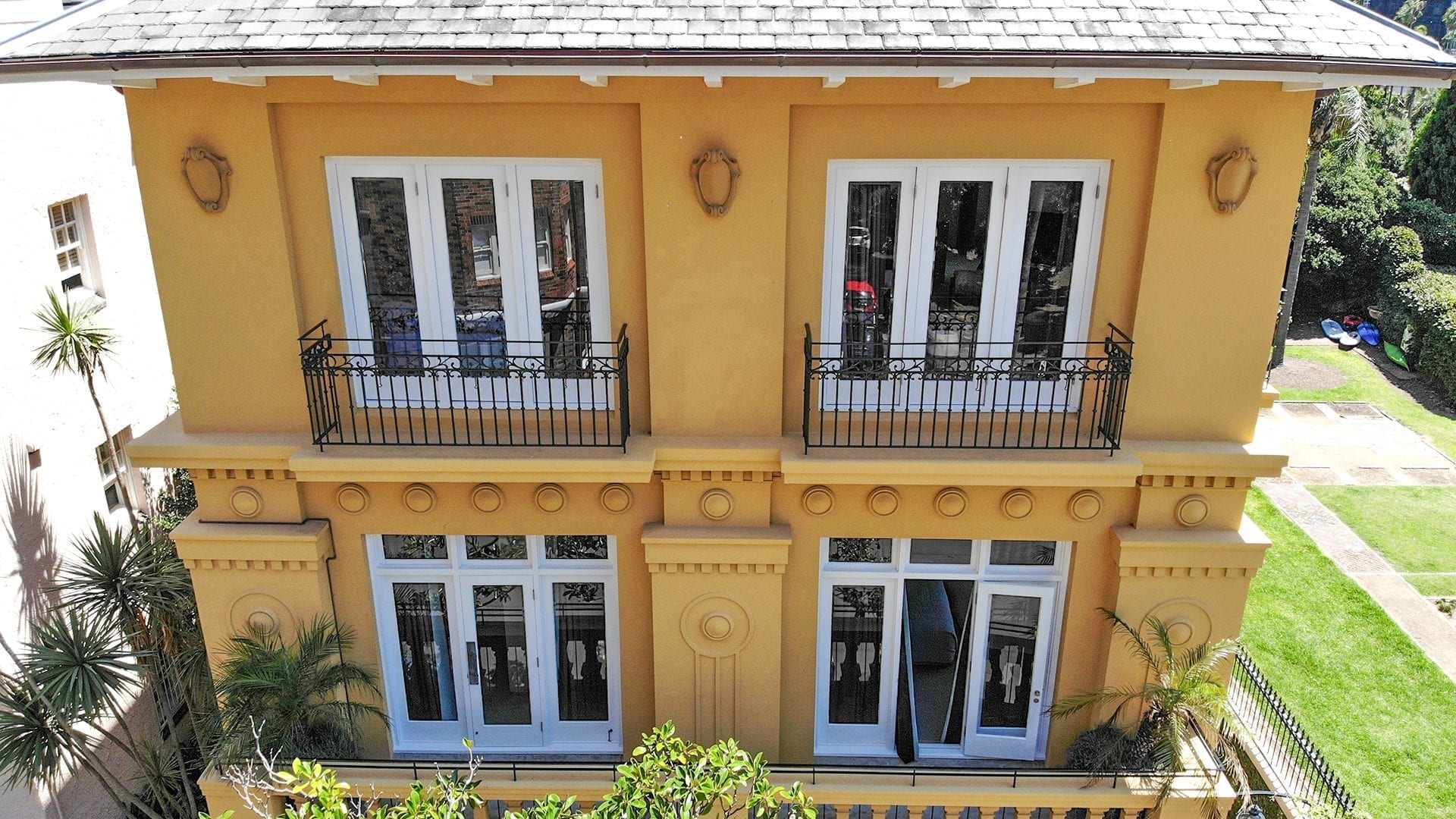 Ithaca Road heritage facade - arched windows