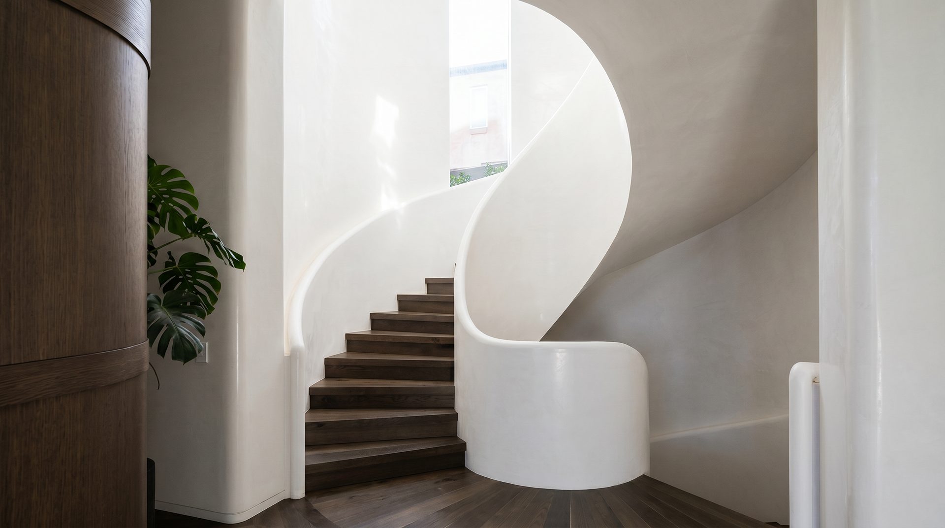 Rosebay Avenue - polished plaster spiral staircase 2